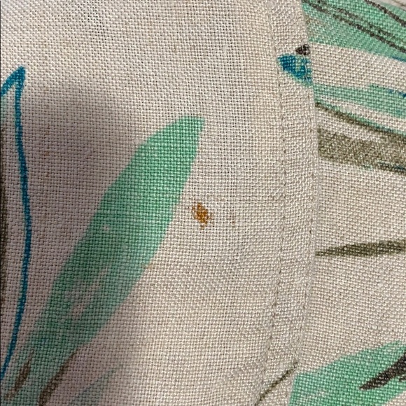 Linen - Picture 2 of 3